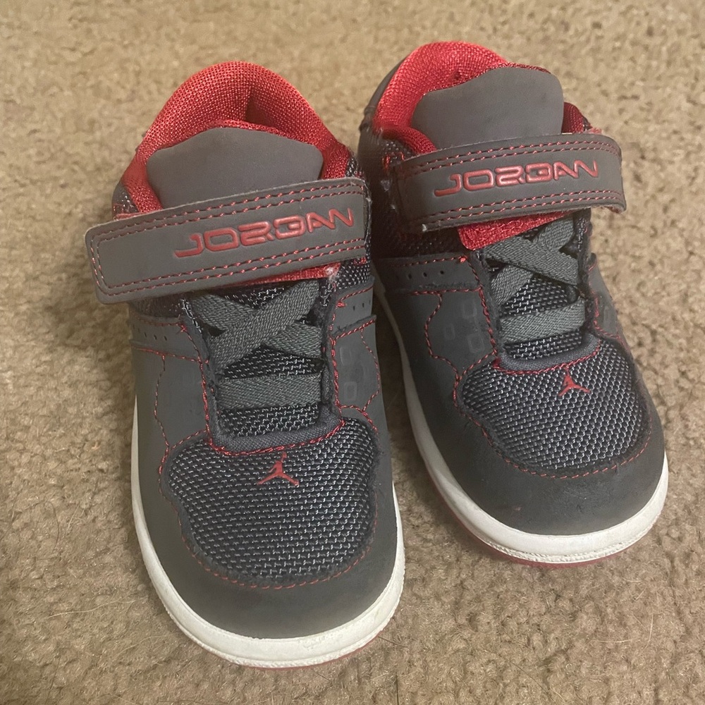 Nike Jordan toddler size 6c sneakers